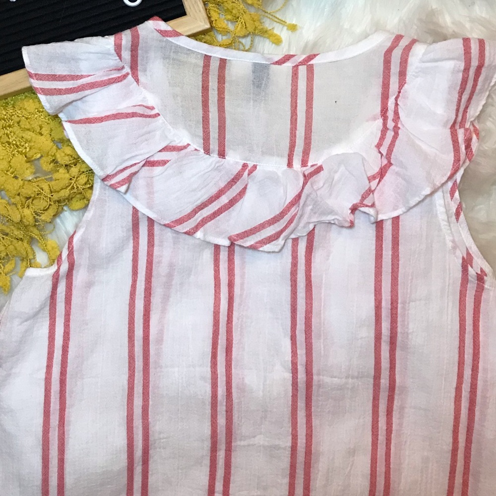 Universal Thread Sleeveless Blouse - image 3